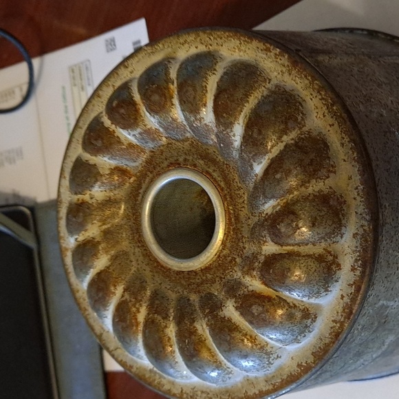 Vintage West Germany Pudding/Gelatin Mold - Picture 3 of 3